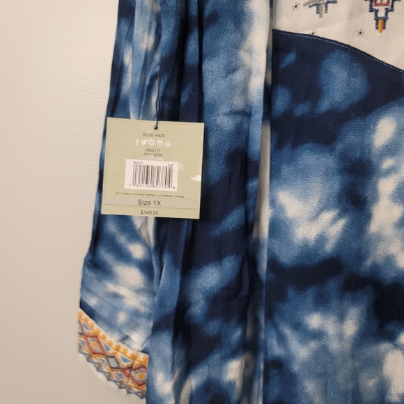 John Mark Embroidered Tie Dye Print V-Neck 3/4 Sleeve High-Low Blouse - Picture 4 of 9